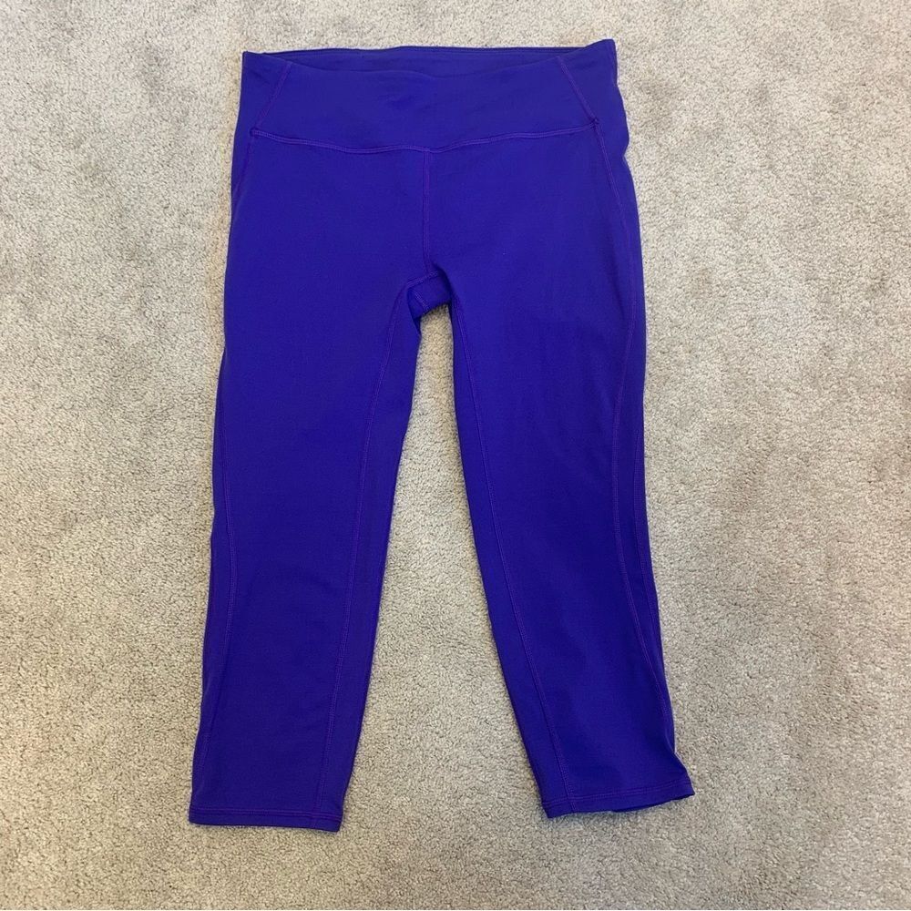 GAPFIT ultra purple Capri leggings Sz M